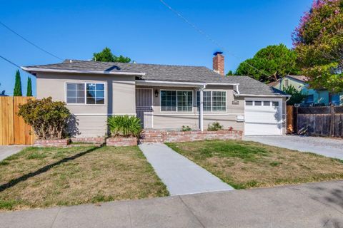 A home in San Leandro