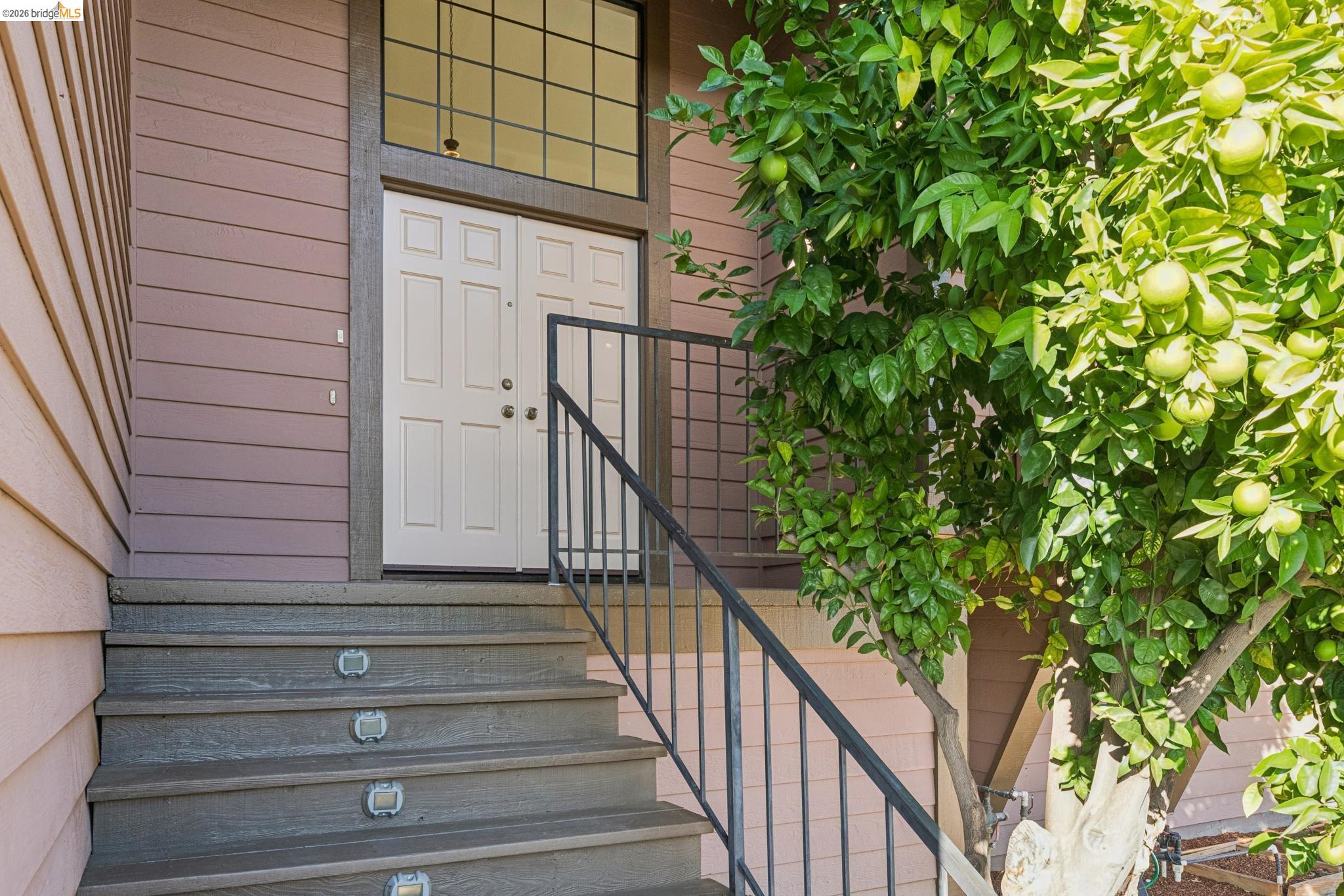 836 Navaronne Way