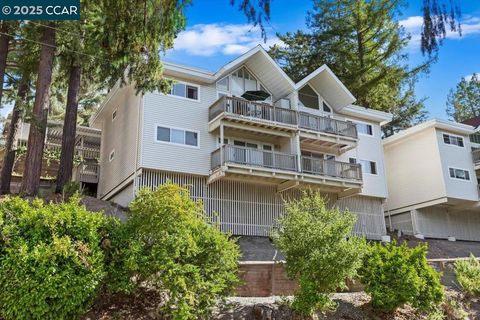 A home in Moraga