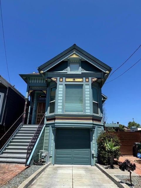 Oakland, CA 94609