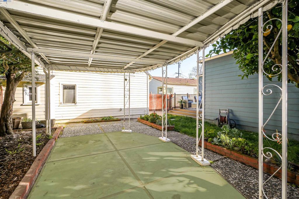 listing image 44