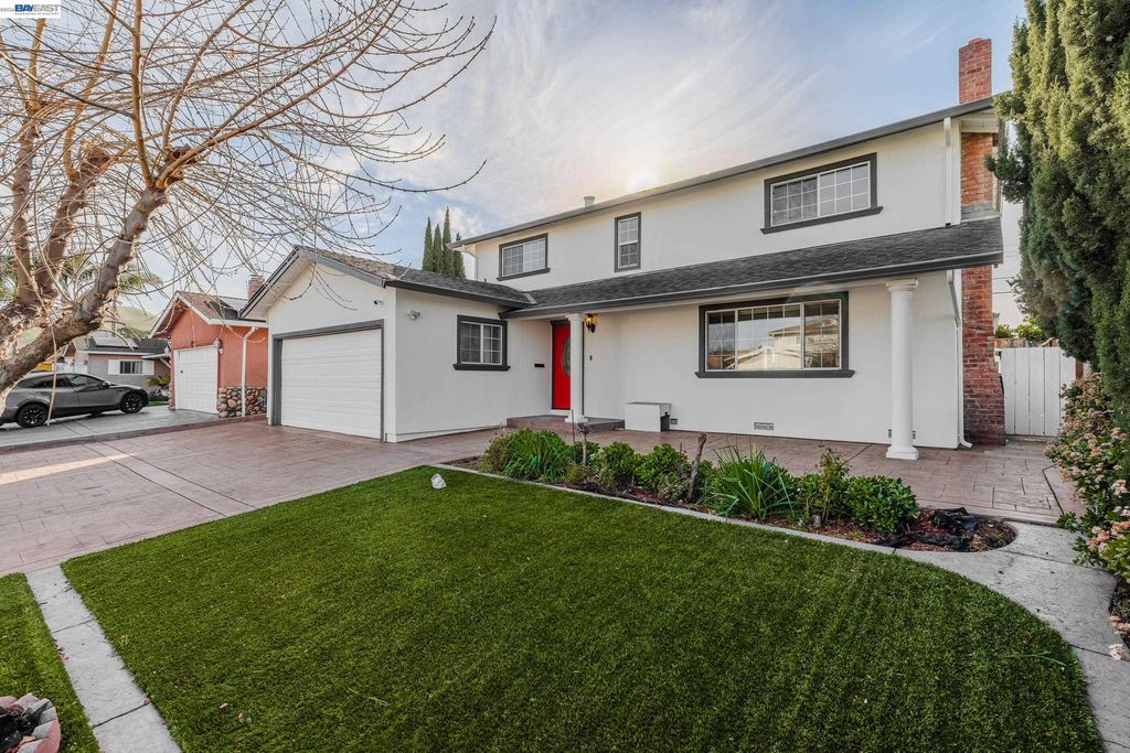 Photo of 1394 Glacier Dr, Milpitas, CA 95035 (MLS # 41127147)