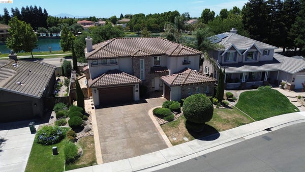 5548 CORTINA LN, STOCKTON, CA 95219 - Image e5a2f72aa2922faf564cc2249eae2508/4155199206