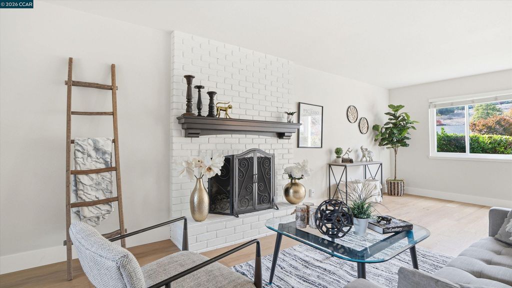 Photo of 235 Appalachian Dr, Martinez, CA 94553 (MLS # 41129699)