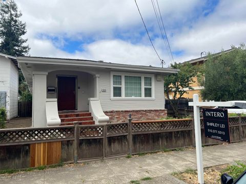 A home in San Leandro