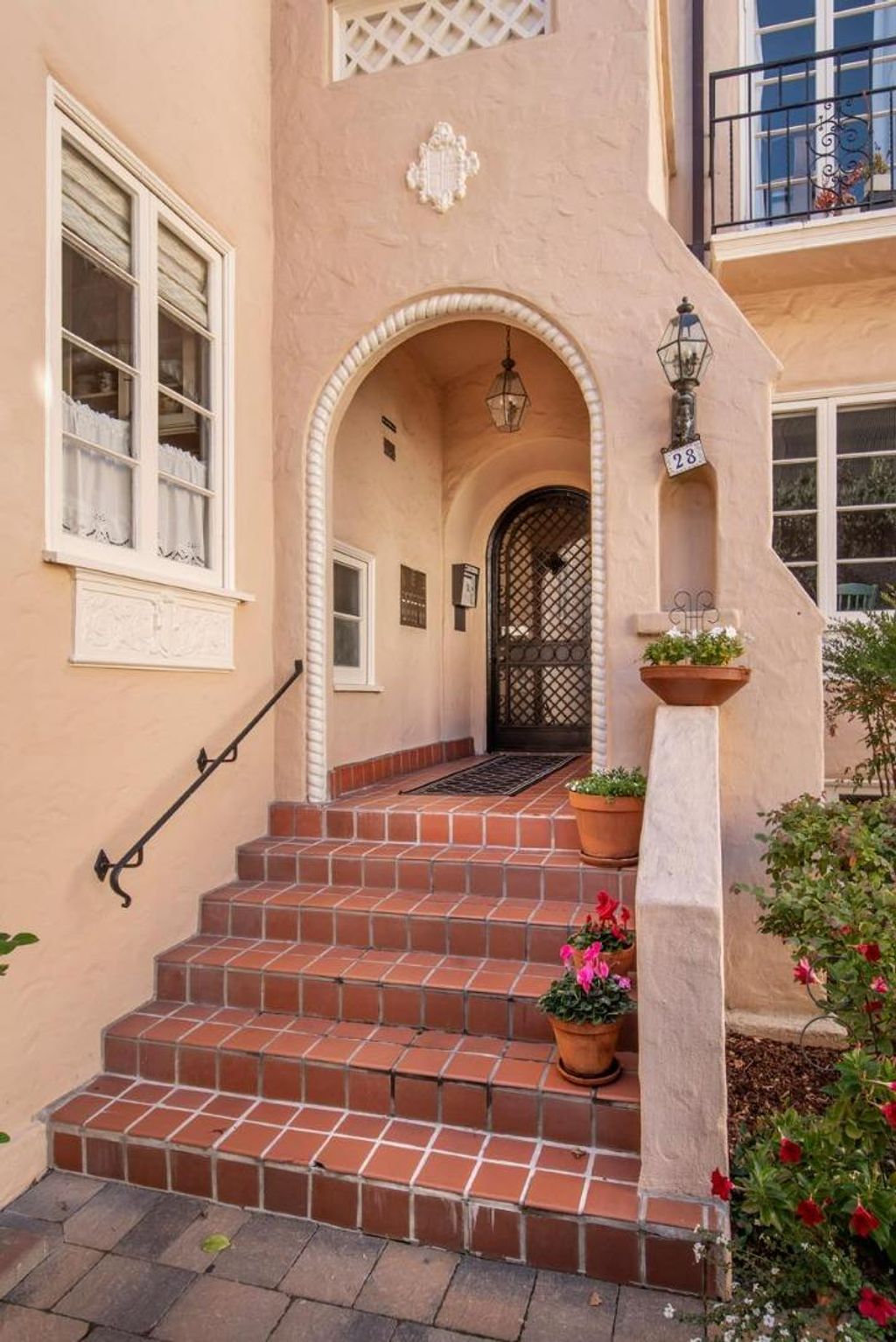 Photo of 28 W 4th Avenue #11, San Mateo, CA 94402 (MLS # ML82047368)
