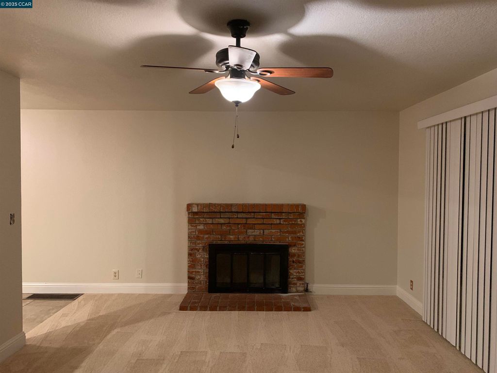 Photo of 1015 Tenaya Ct, Manteca, CA 95337 (MLS # 41120353)