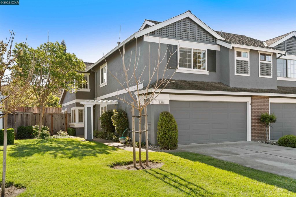 Photo of 300 Bridgeside Circle, Danville, CA 94506 (MLS # 41129970)