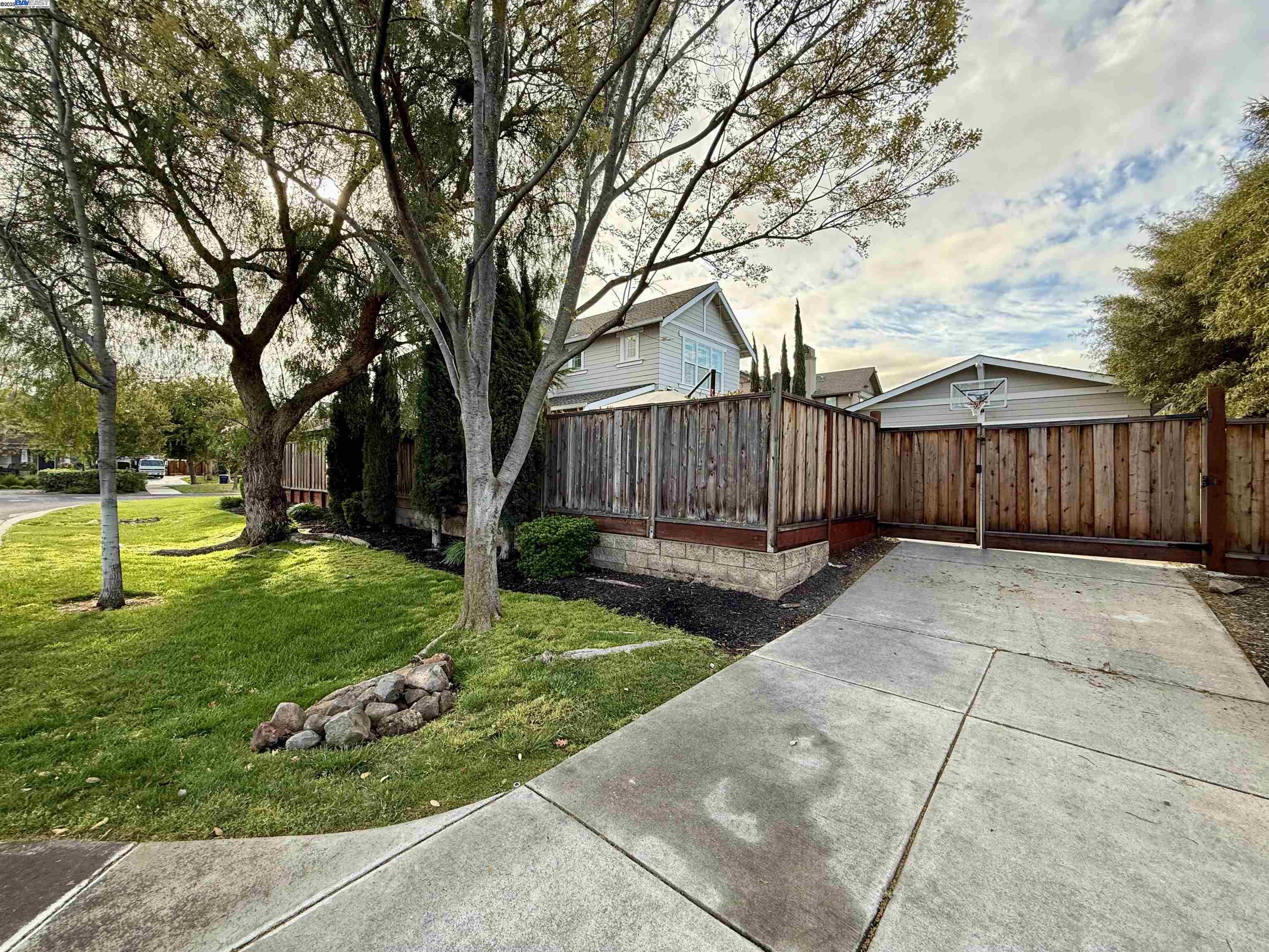 2611 Kellogg Ct