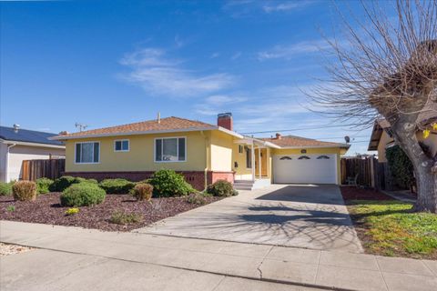 Photo of 4920 Kenson Drive, San Jose, CA 95124 (MLS # ML82035748)