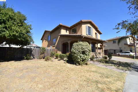 A home in Lathrop