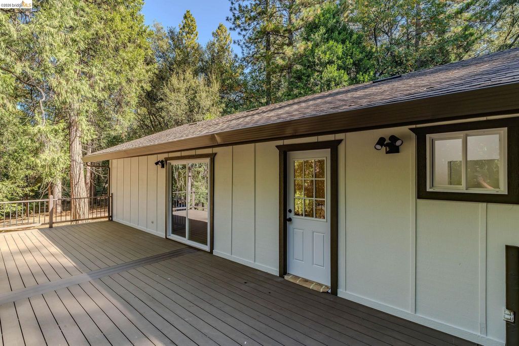 Photo of 23656 Lightning Ln, Pioneer, CA 95666 (MLS # 41129087)