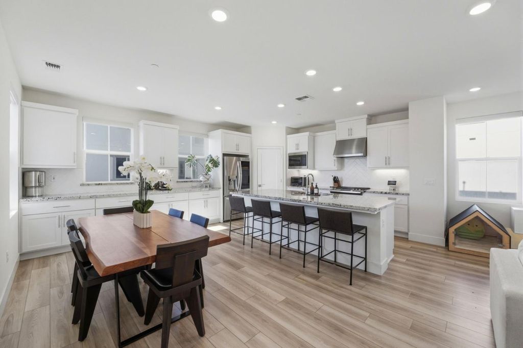 Photo of 9263 Vista Cove Way, Newark, CA 94560 (MLS # ML82034316)