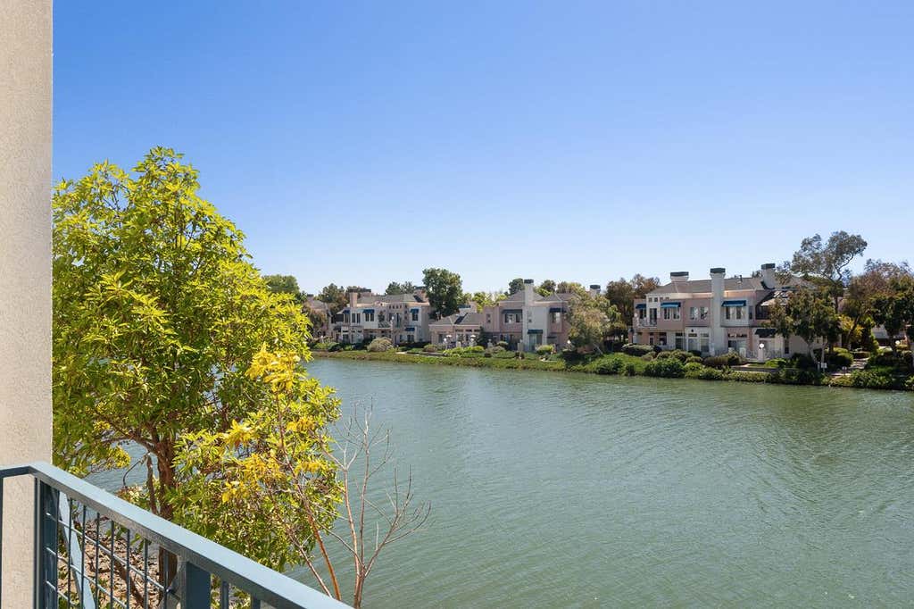 Photo of 500 Baltic Circle #518, Redwood Shores, CA 94065 (MLS # ML82058358)