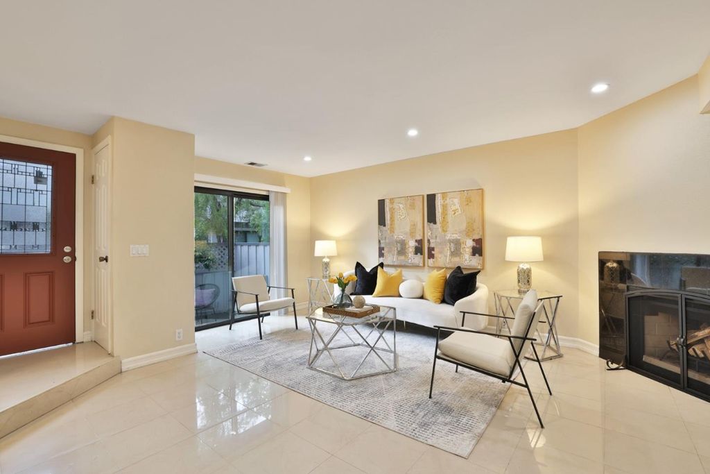 Photo of 116 Monte Villa Court, Campbell, CA 95008 (MLS # ML82041003)