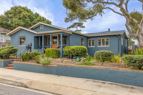 Photo of 310 Cypress Avenue, Pacific Grove, CA 93950 (MLS # ML82045187)