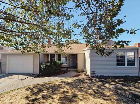 A home in San Leandro