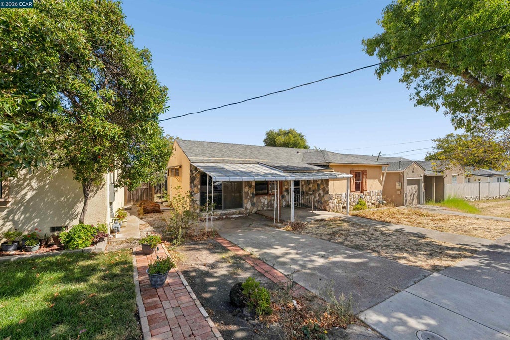 Photo of 128 Marks Blvd, Pittsburg, CA 94565 (MLS # 41145707)