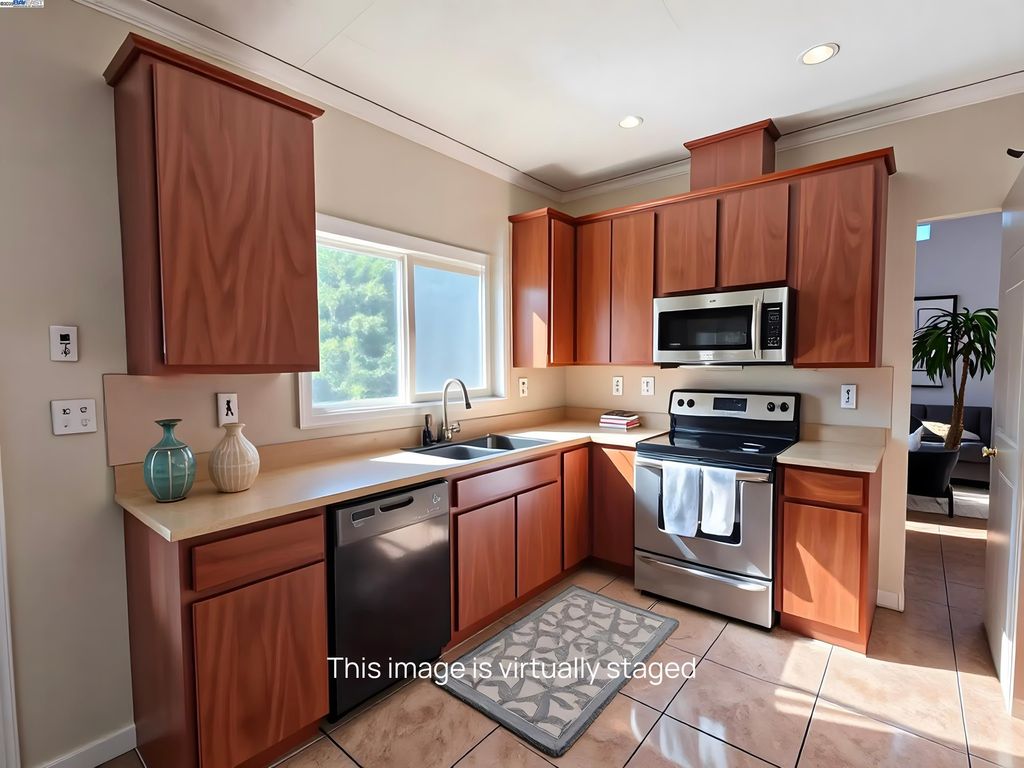 Photo of 3634 Whispering Creek Cir, Stockton, CA 95219 (MLS # 41116417)