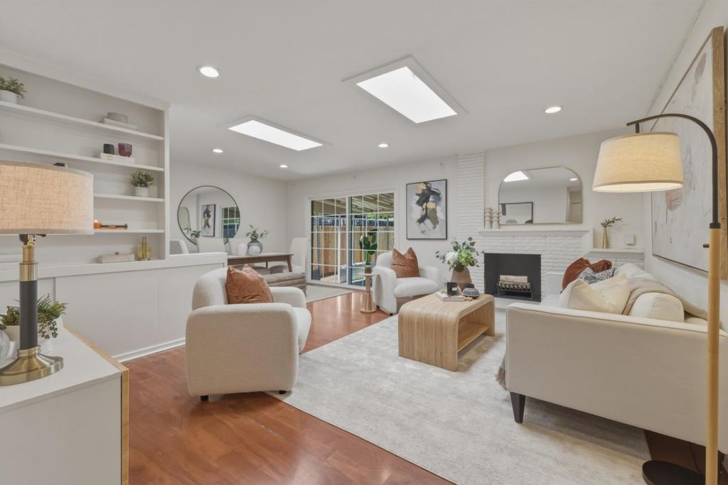 Photo of 1403 Kavanaugh Drive, East Palo Alto, CA 94303 (MLS # ML82047352)