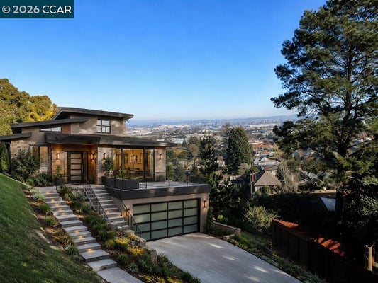 CREST AVE, RICHMOND, CA 94801 - Image ebf310db2a183340bddd5d7d047c66a3/2109123077