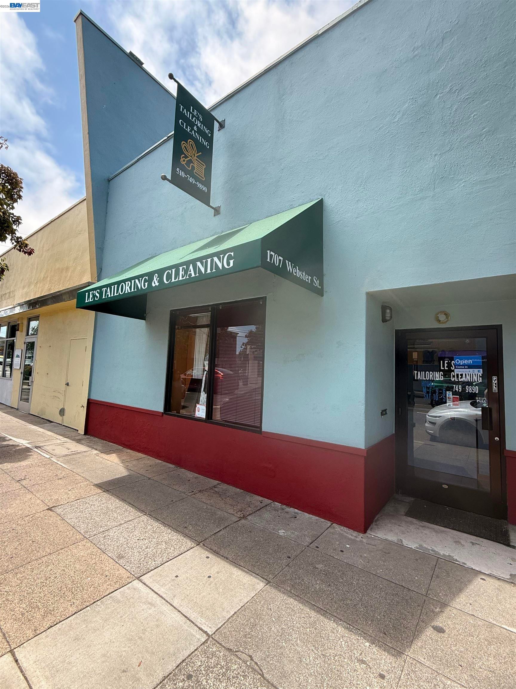1707 Webster