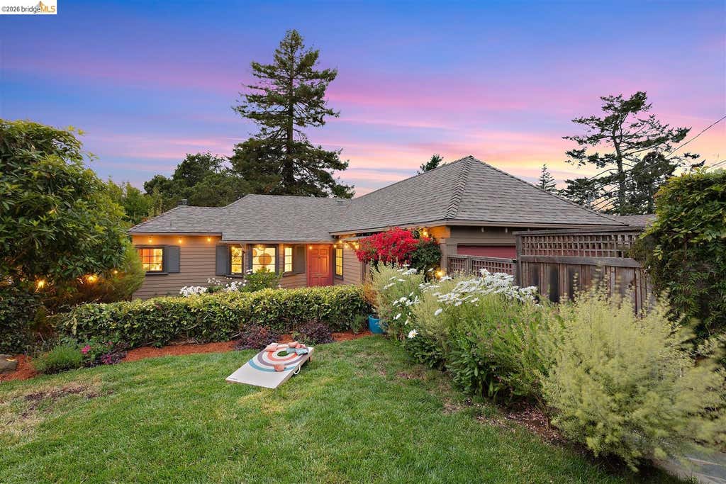 Photo of 282 Grizzly Peak Blvd, Kensington, CA 94708 (MLS # 41145407)