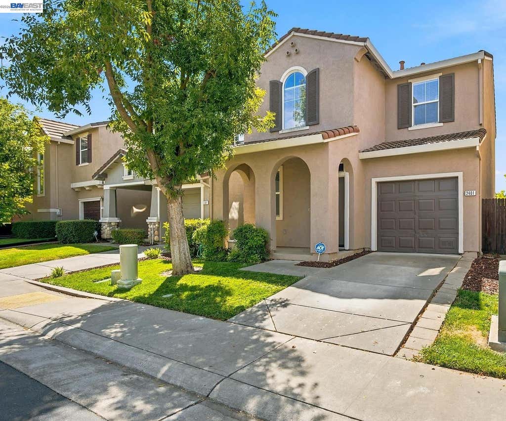Photo of 2401 Coffeeberry Road, West Sacramento, CA 95691 (MLS # 41145852)