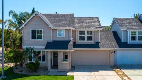 Photo of 920 Casciano Circle, Gilroy, CA 95020 (MLS # ML82052319)