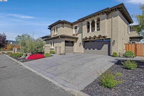 MLS: 41093625