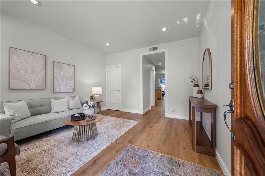 Photo of 499 Boynton Avenue #2, San Jose, CA 95117 (MLS # ML82048130)