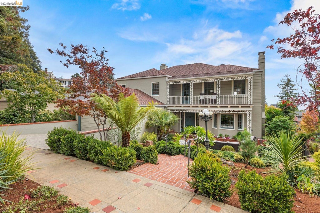 Photo of 21 Selborne Drive, Piedmont, CA 94611 (MLS # 41148043)