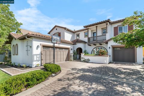 1656 Colchester St Danville CA 94506
