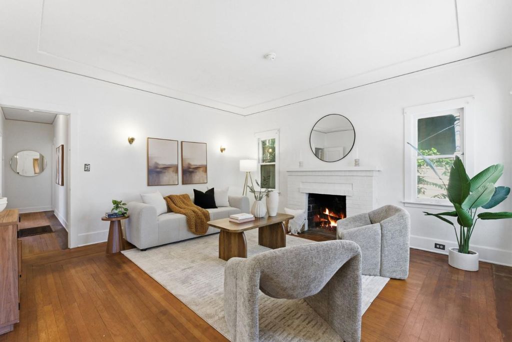 Photo of 775 E Saint John Street, San Jose, CA 95112 (MLS # ML82048093)