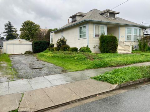 Photo of 413 Milton Avenue, San Bruno, CA 94066 (MLS # ML82036717)