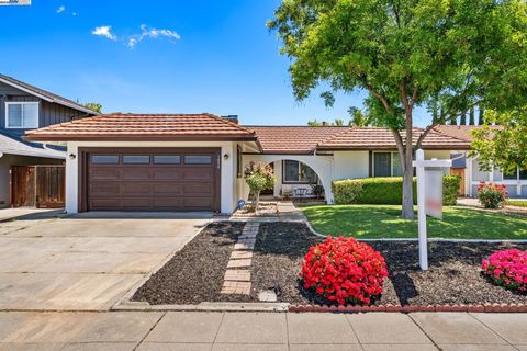 1059 Lakehurst Rd Livermore CA 94551