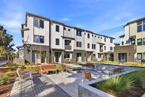 Photo of 1112 Juana Court, Palo Alto, CA 94303 (MLS # ML82034020)