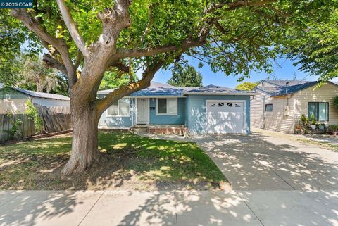1925 Bessie Ave Tracy CA 95376