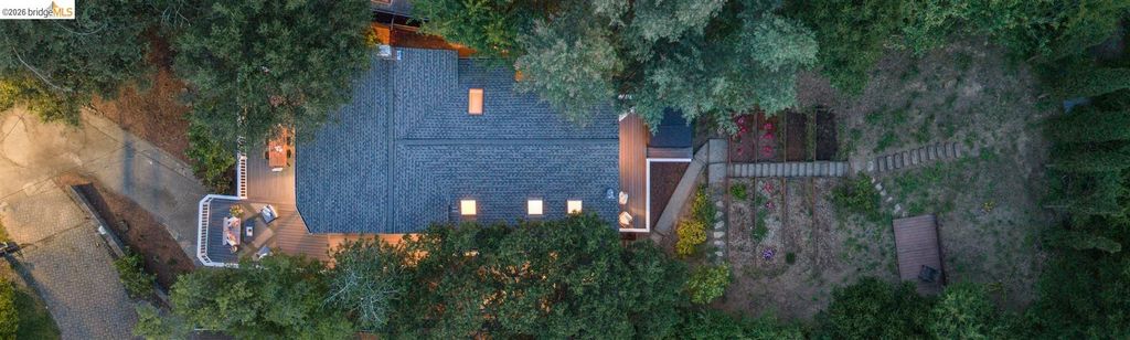 Photo of 3001 Jordan Rd, Oakland, CA 94602 (MLS # 41135629)
