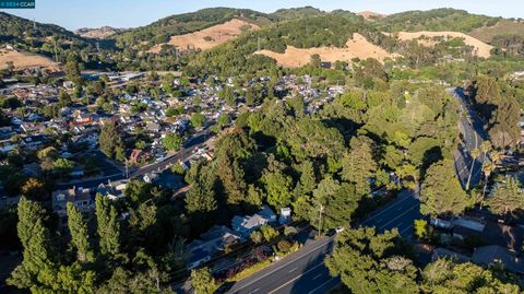 A home in El Sobrante