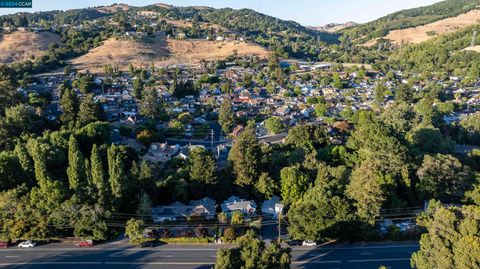 A home in El Sobrante