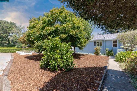 A home in El Sobrante