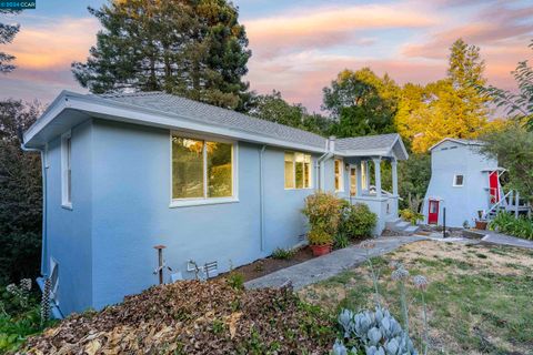 A home in El Sobrante