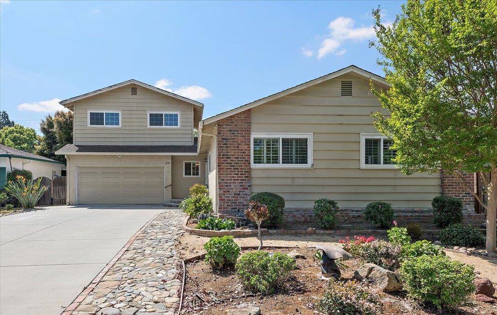 Photo of 898 Hummingbird Drive, San Jose, CA 95125 (MLS # ML82040931)