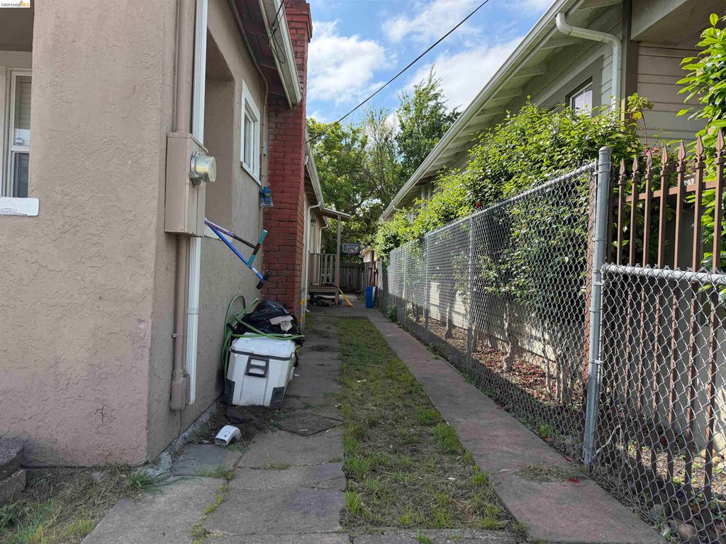 Photo of 1562 79th Avenue, Oakland, CA 94621 (MLS # 41135324)