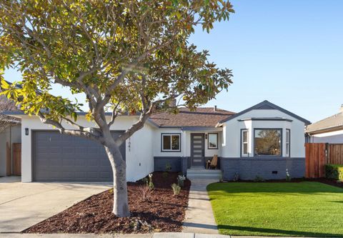 A home in Burlingame