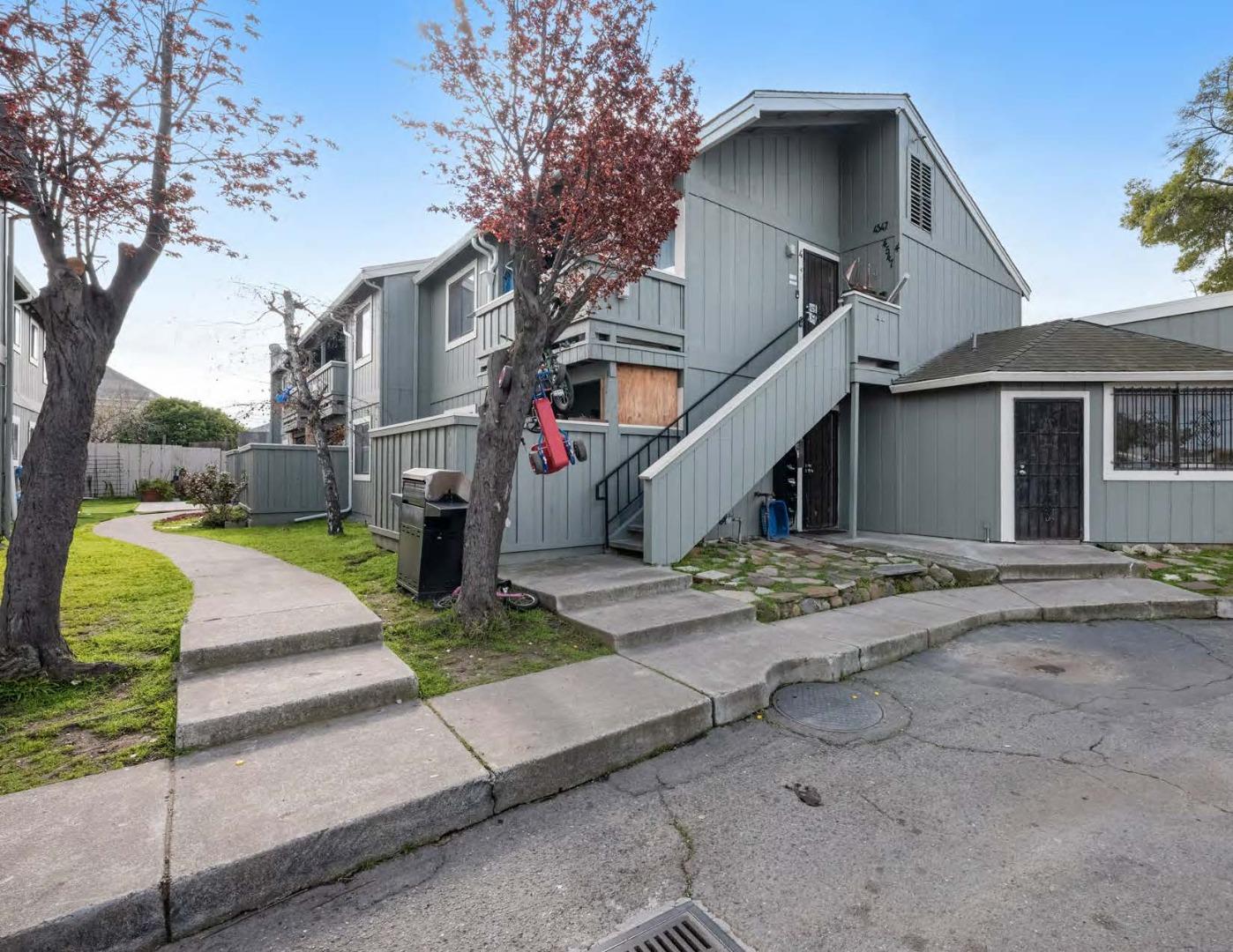 4527 Bancroft Avenue