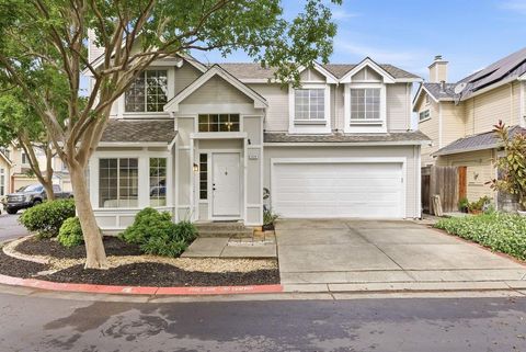Photo of 1574 David Lane, Milpitas, CA 95035 (MLS # ML82045018)