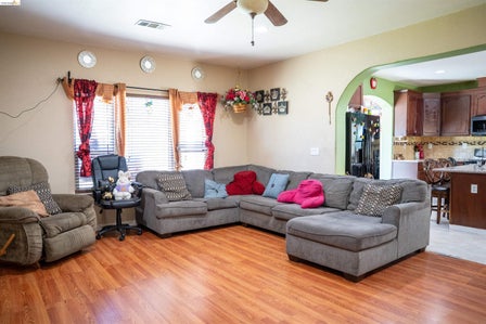 505 TUSCANY CT — listing photo 5