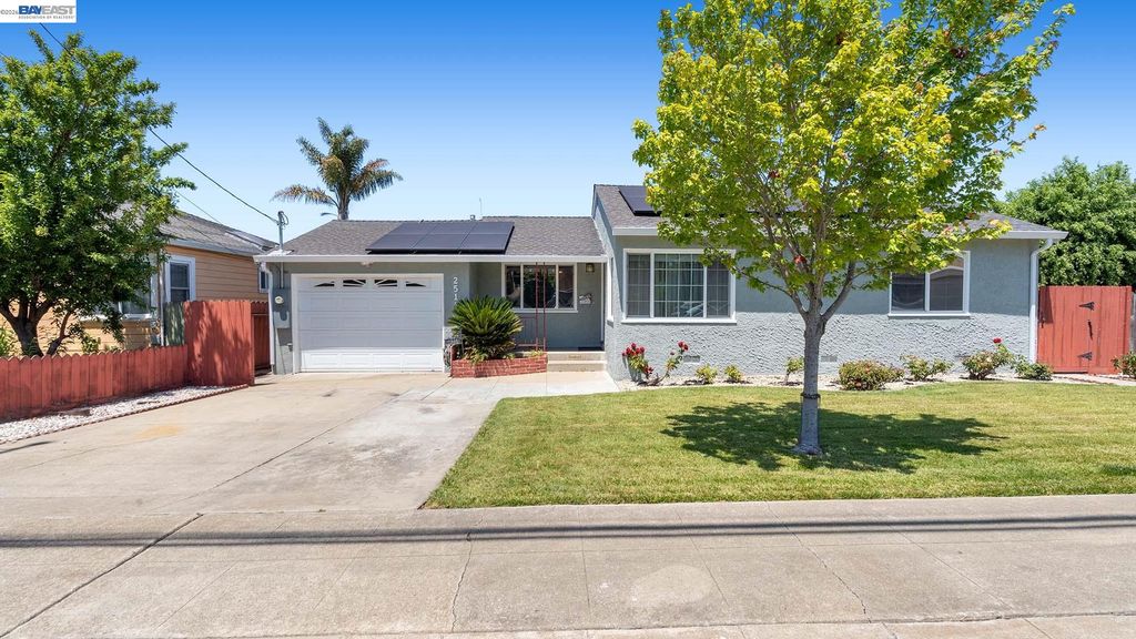 Photo of 2511 W Avenue 130th, San Leandro, CA 94577 (MLS # 41135608)